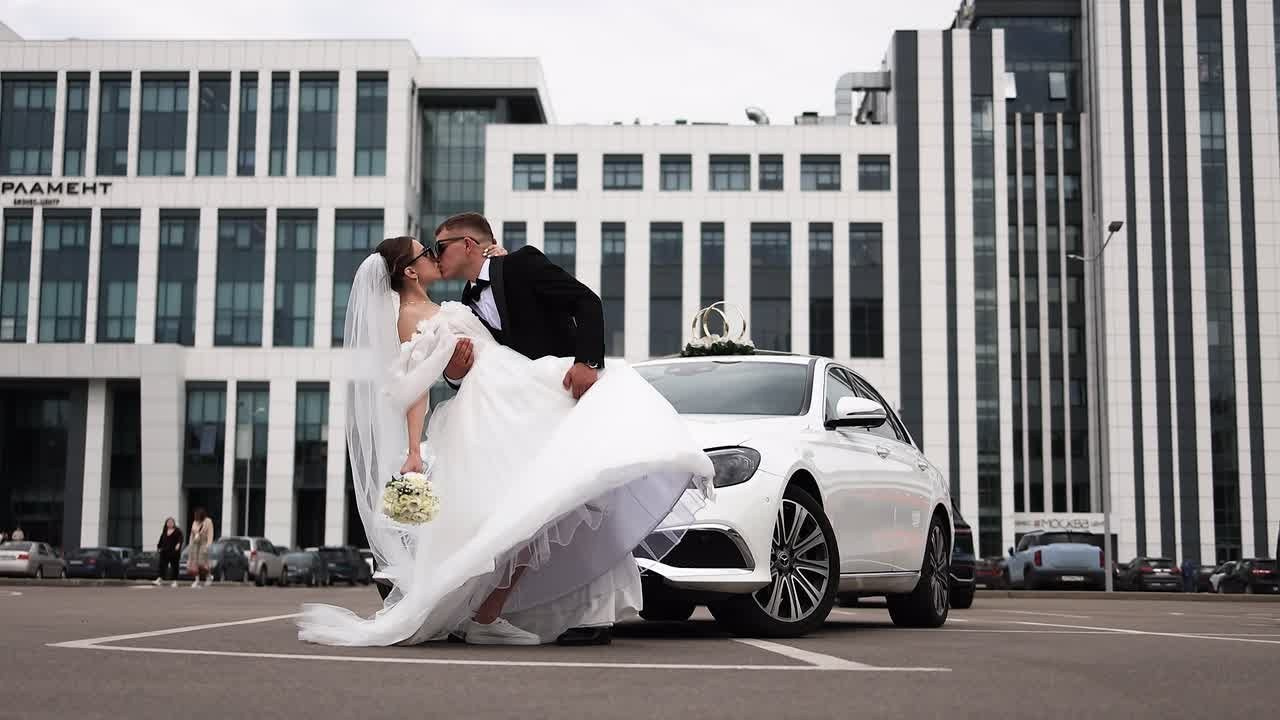 Свадебная видеосьемка молодоженов. Свадебный видеограф AlexFilms в Воронеже и по всей России