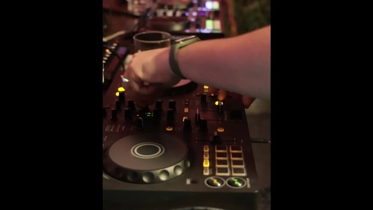 Проморолики для ведущих и не только. Свадебный видеограф AlexFilms в Воронеже и по всей России