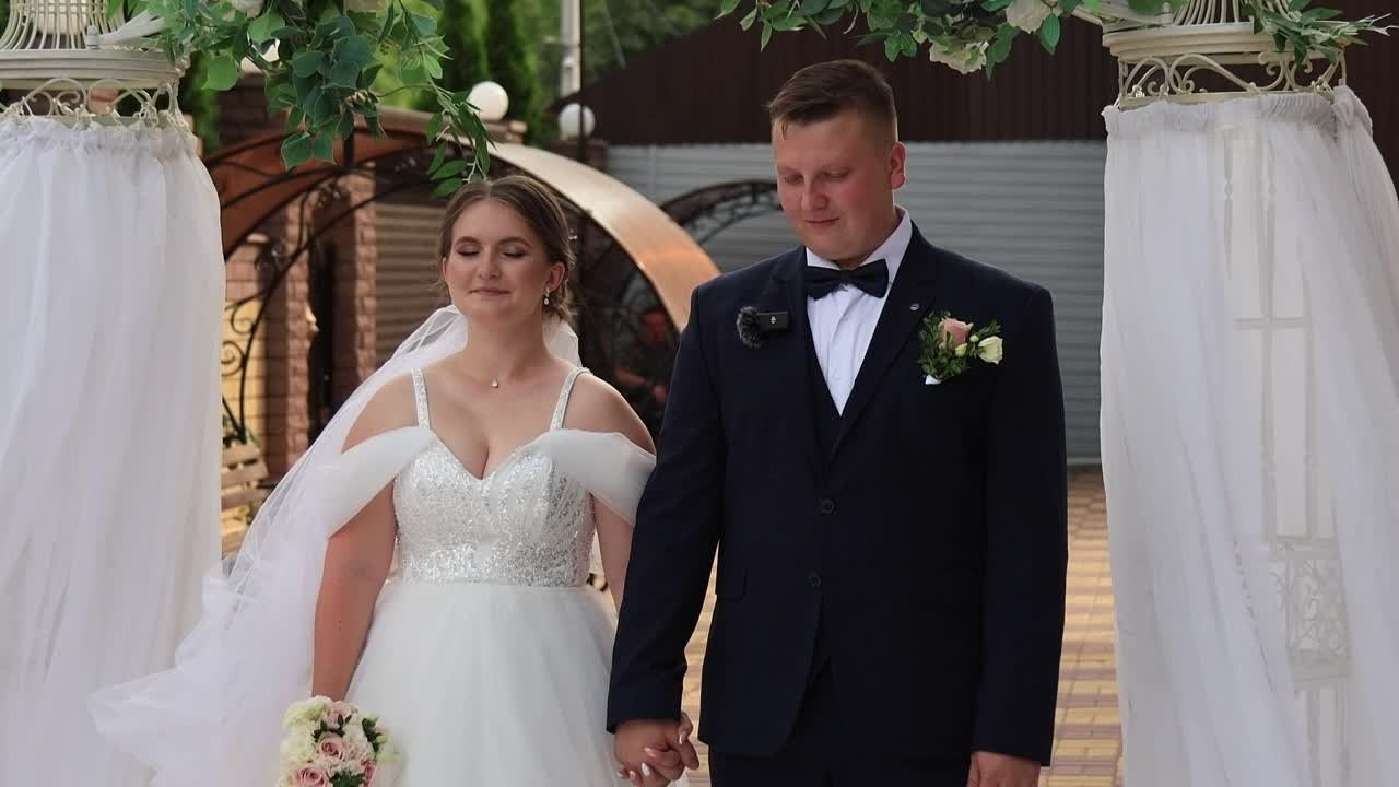 Видеосьемка свадебных выездных церемоний. Свадебный видеограф AlexFilms в Воронеже и по всей России