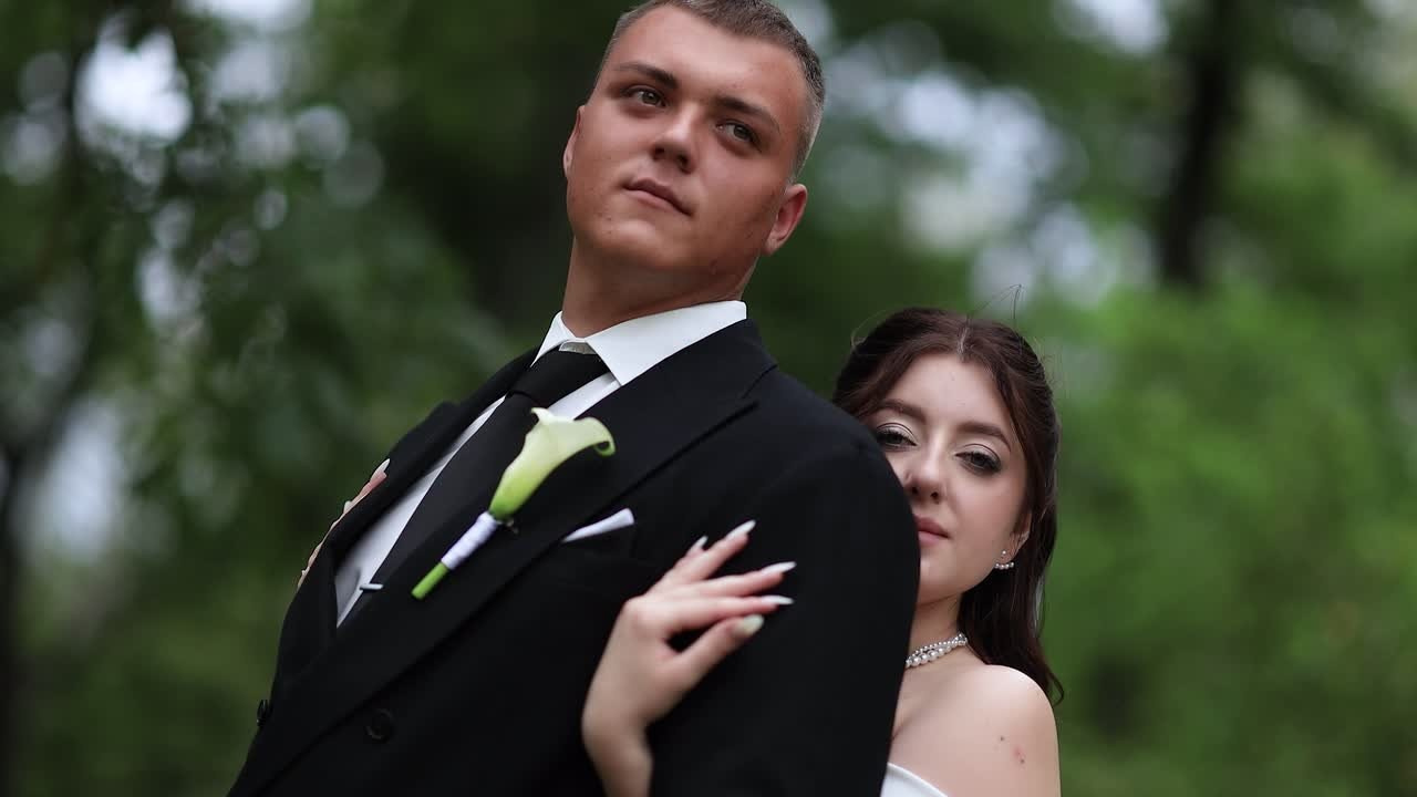 Свадебная видеосьемка молодоженов. Свадебный видеограф AlexFilms в Воронеже и по всей России