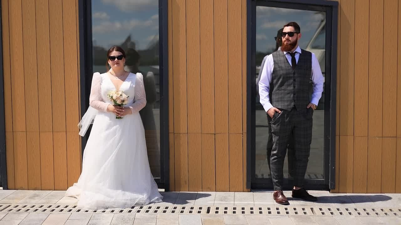 Свадебная видеосьемка молодоженов. Свадебный видеограф AlexFilms в Воронеже и по всей России