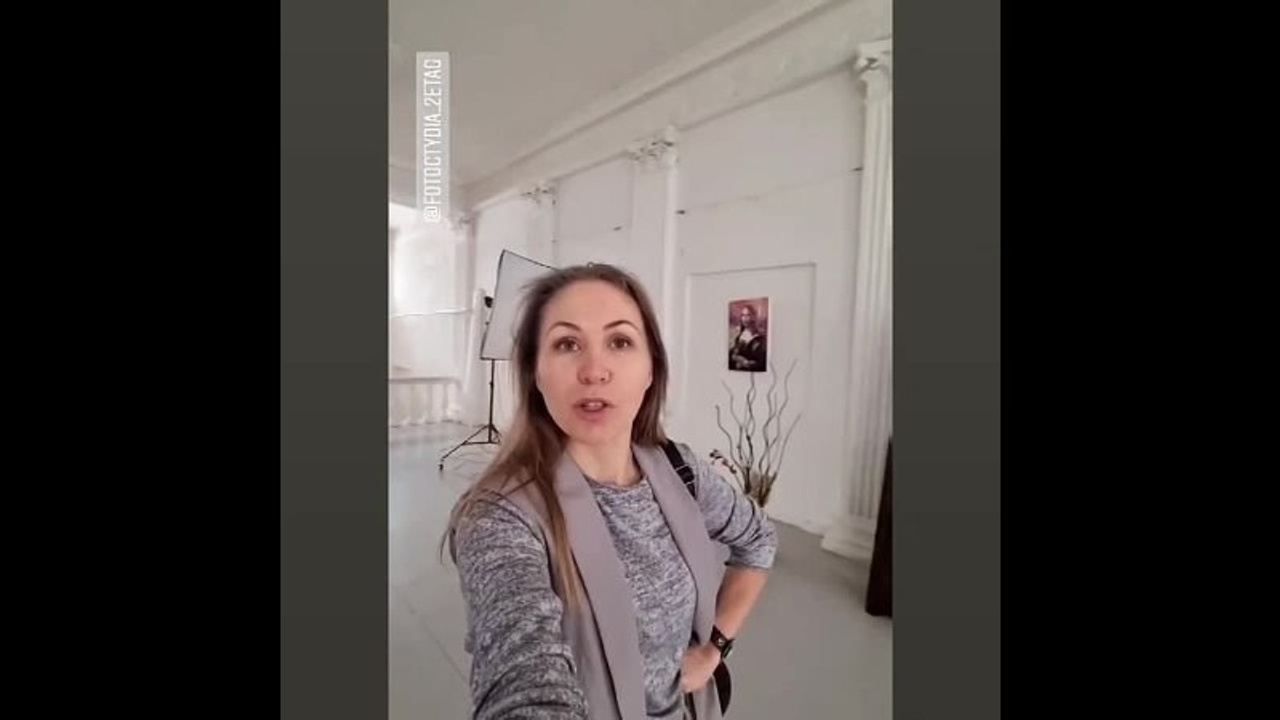Видео снято в фотостудии «2 этаж»
