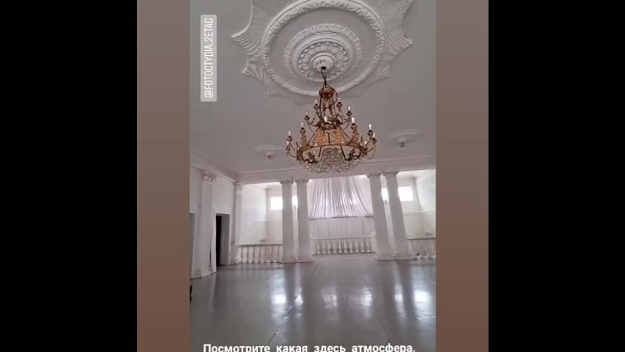 Видео снято в фотостудии «2 этаж»