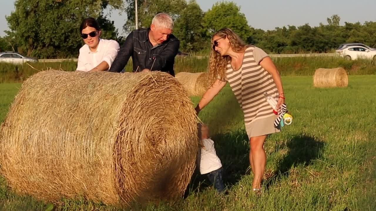 Фотопрогулка. Свадебный и семейный фотограф-Королева Натали/Раменское-Жуковский-Москва/тел.+7 (985) 153-75-43