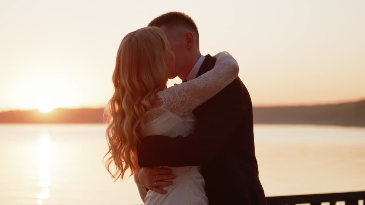 Свадебные клипы. Свадебный фотограф Ижевск