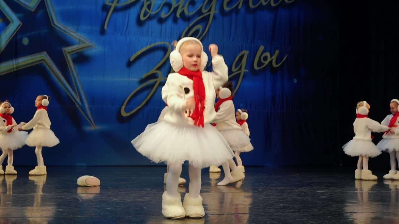 16 марта, ролик, г. Хабаровск. Золотое яблочко