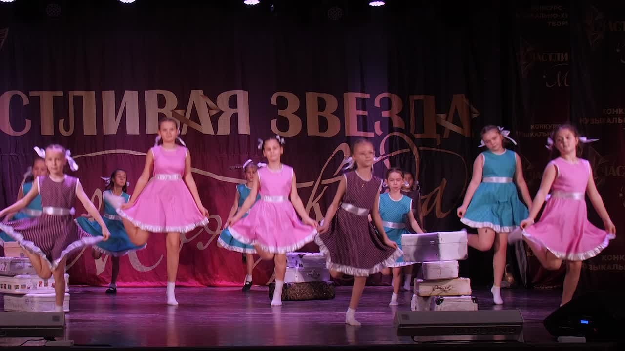 8 ноября, ролик, г. Псков. Золотое яблочко