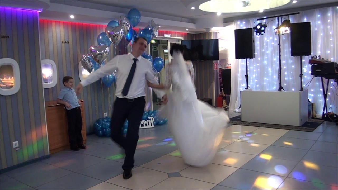 Свадьба Юрия и Ксении в Прокопьевске. Видео оператор и фотограф Владимир Анатольев с Кемеровской области