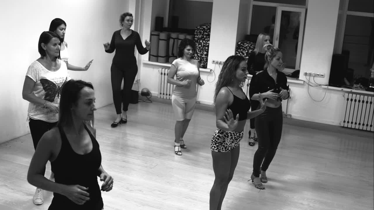 Дэнс пространство. Фотограф в Нижнем Новгороде Алексей Уковский