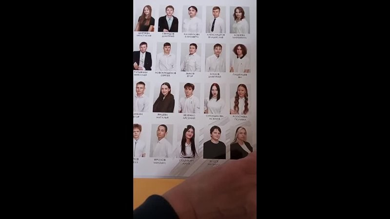 Medlori Выпускной альбом в Липецке дизайн ГЛЯНЕЦ ДЛЯ 9 И 11 КЛАССОВ. Medlori fotobook Выпускные альбомы в Липецке Лариса Медведева