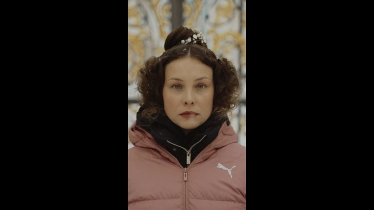 Киноработы оператора, режиссёра, монтажера и выдумщика Ивана Черных. Стрит-фотография, полная абсурда, идиотизма и красоты