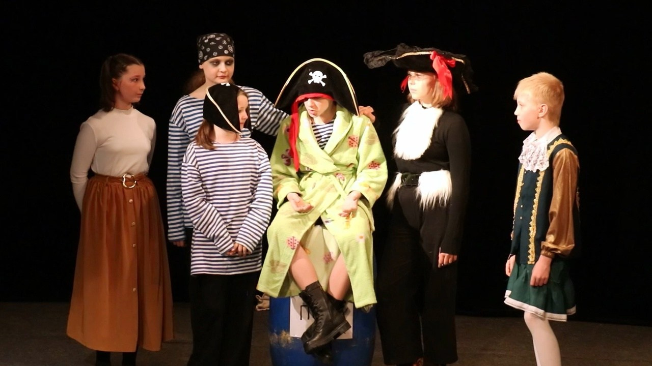 Театр «Переход». Выпускные альбомы и фильмы