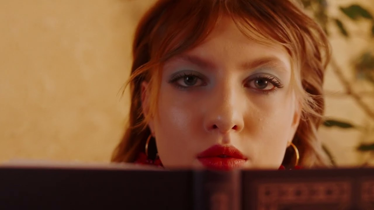 Directing. Visual Creator Paulina Gonsales