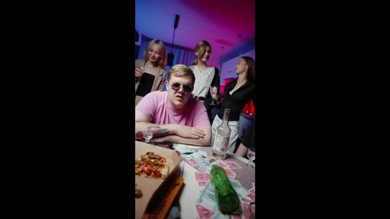 Видеоклипы. «В этом мире было все, кроме вас у меня на съемке»