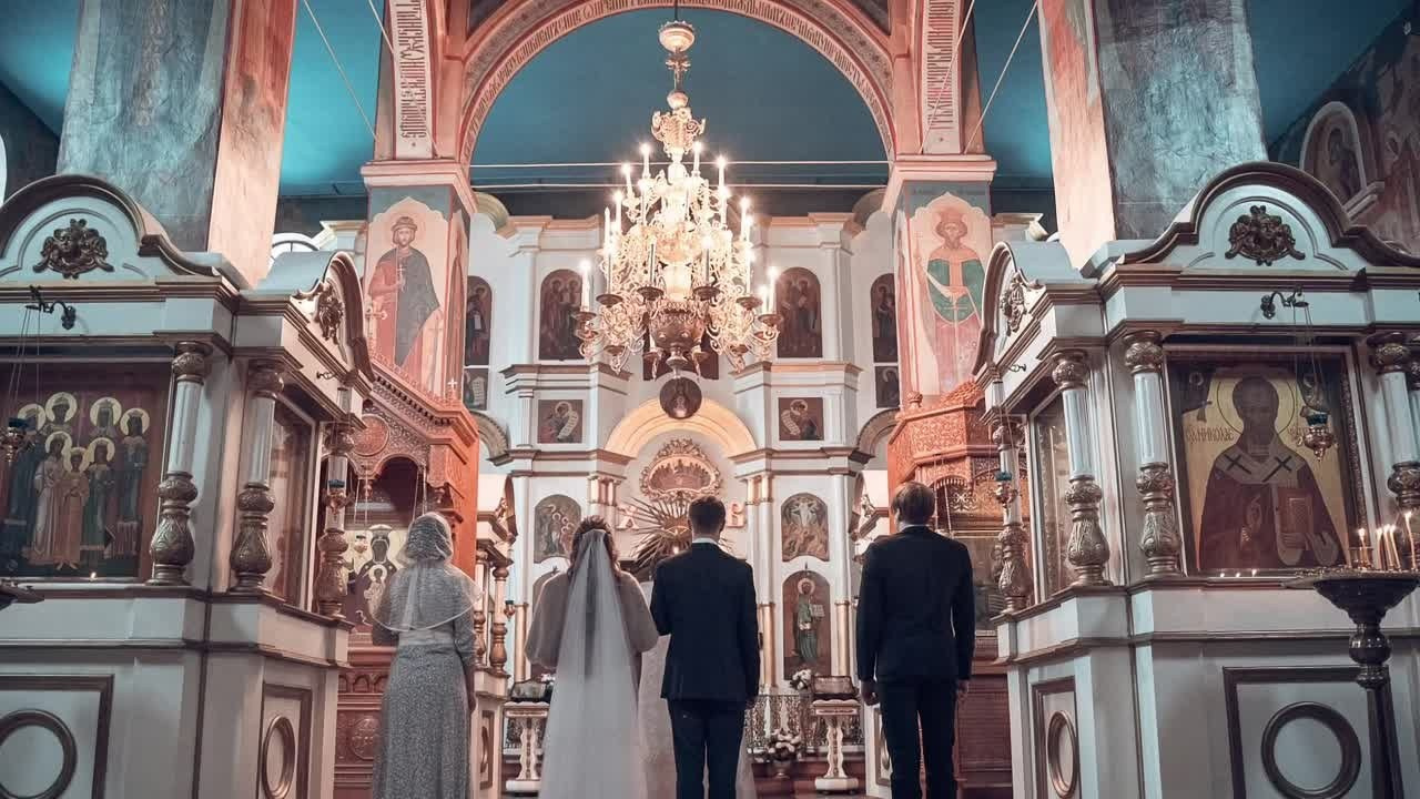 Венчание в храме Матери Божьей Нечаянная Радость г. Новомосковск. Церковный фотограф Севастополь