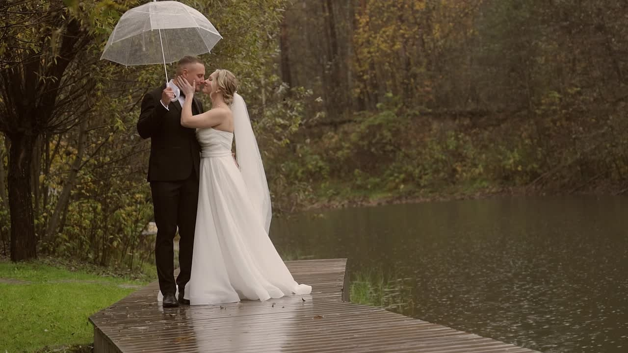 Свадебные фильмы. Кадры Искусства