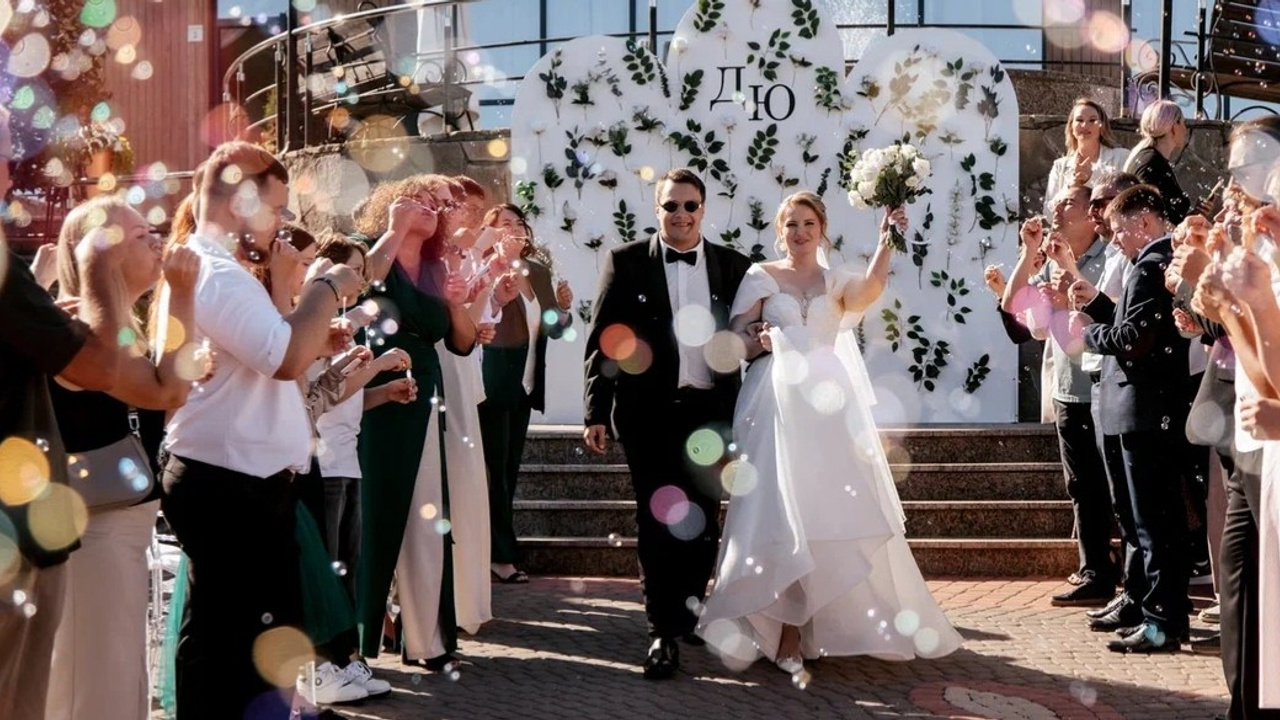 Свадебные фильмы. Кадры Искусства