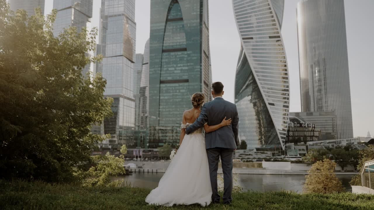 Свадебные клипы и свадебные тизеры. Свадебный видеограф в Москве Вячеслав Макаров