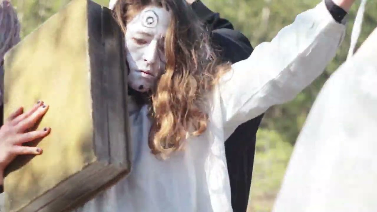 2022 —… видео буто перформансов. Алена Федорченко