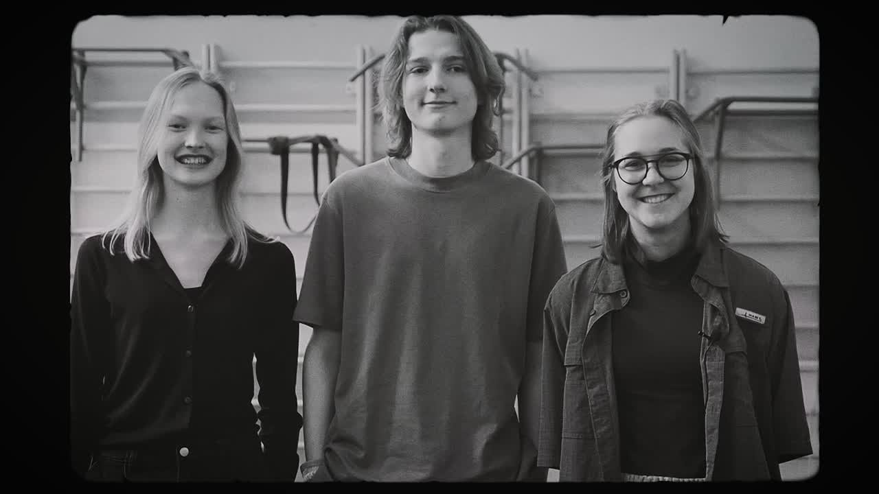 Для школ. Семейный видеограф в Москве Элина Ладова