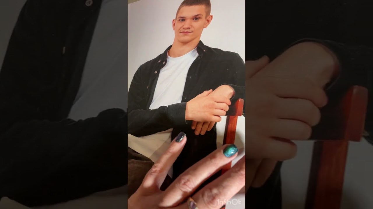 Выпускной альбом для 11 класса. Фотограф Гуково Григорий Новиков novikov.foto