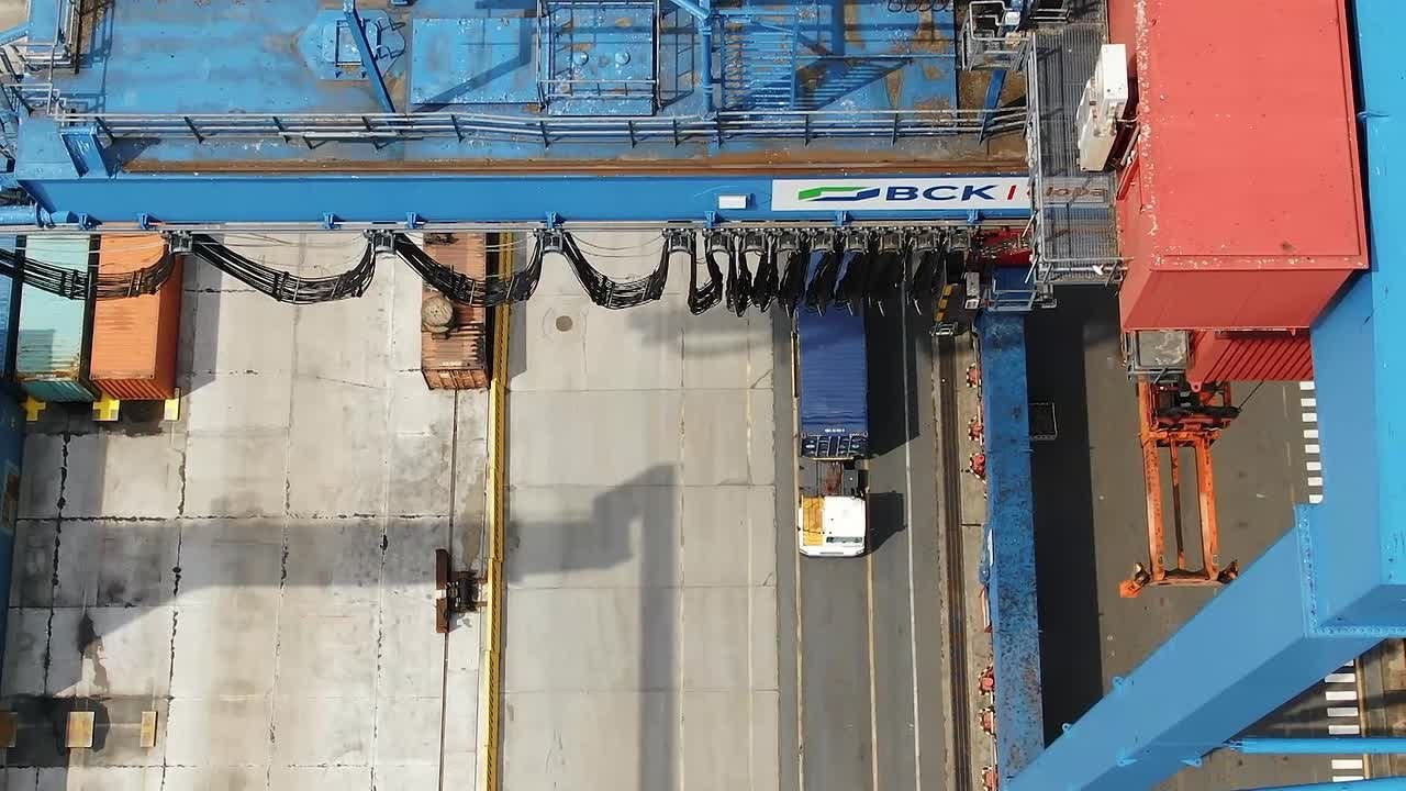 Реклама, промо. Фотограф город находка Юрий Школьников