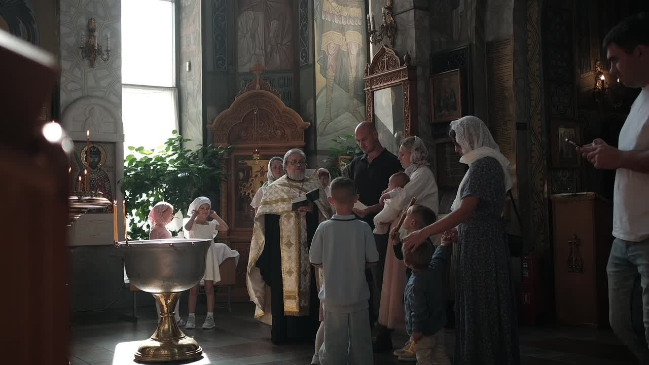 Таинство Крещения Есении. Главная