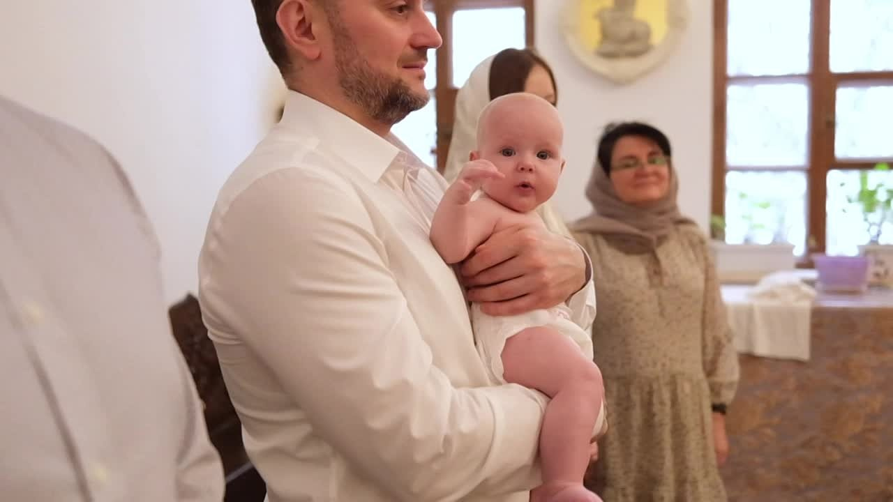 Крещение Анны. Главная