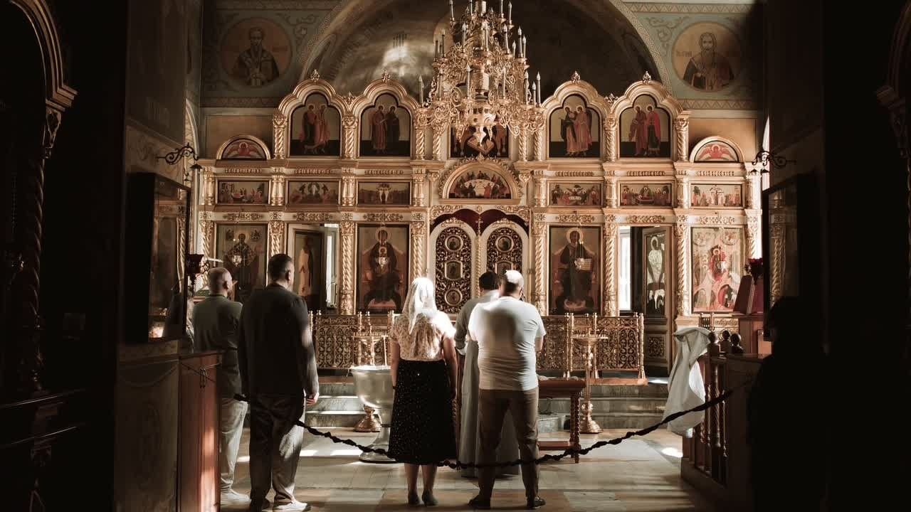 Крещение Василины. Главная