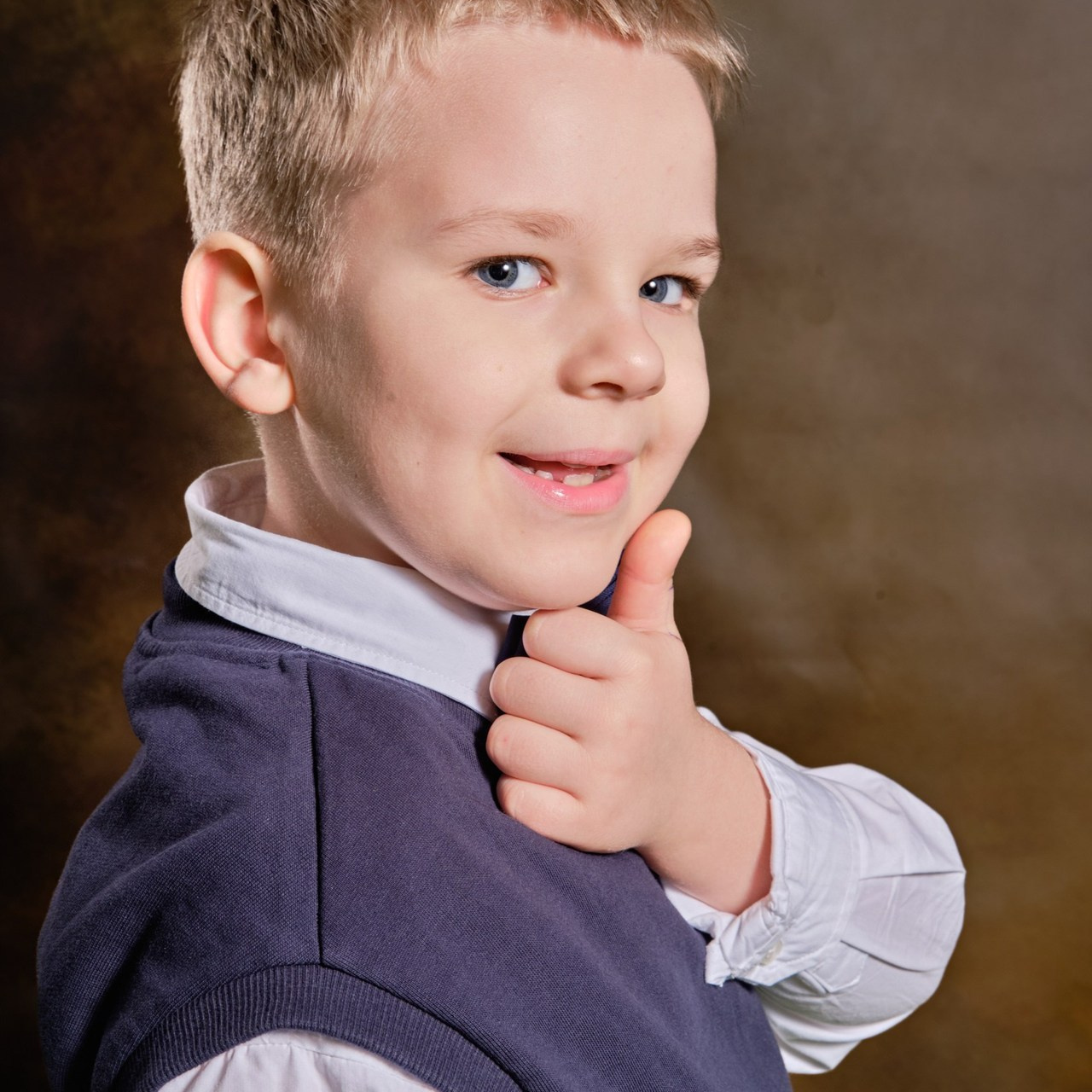 Забронировать услугу «Выпускной альбом» у фотографа Кати Вербицкой. К-КАДР — фото и видео для маркетплейсов в СПб