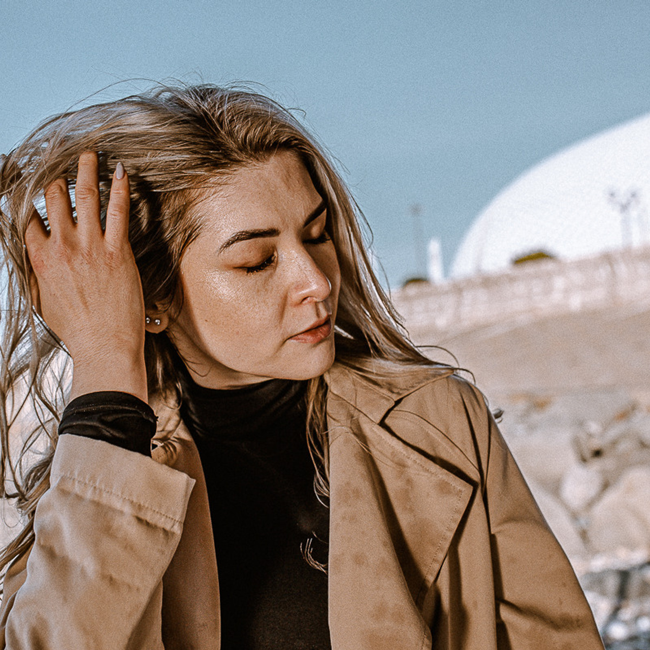 Карина на море