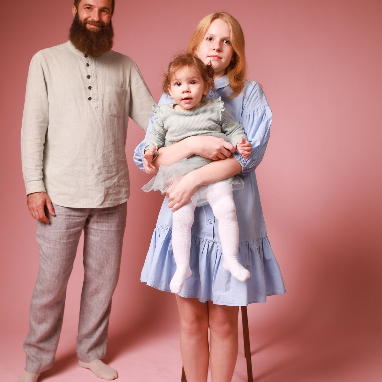 Отзывы. Автопортретная студия Псков: Фотостудия с пультом для профессиональных фото без фотографа | ufoto-pskov.ru