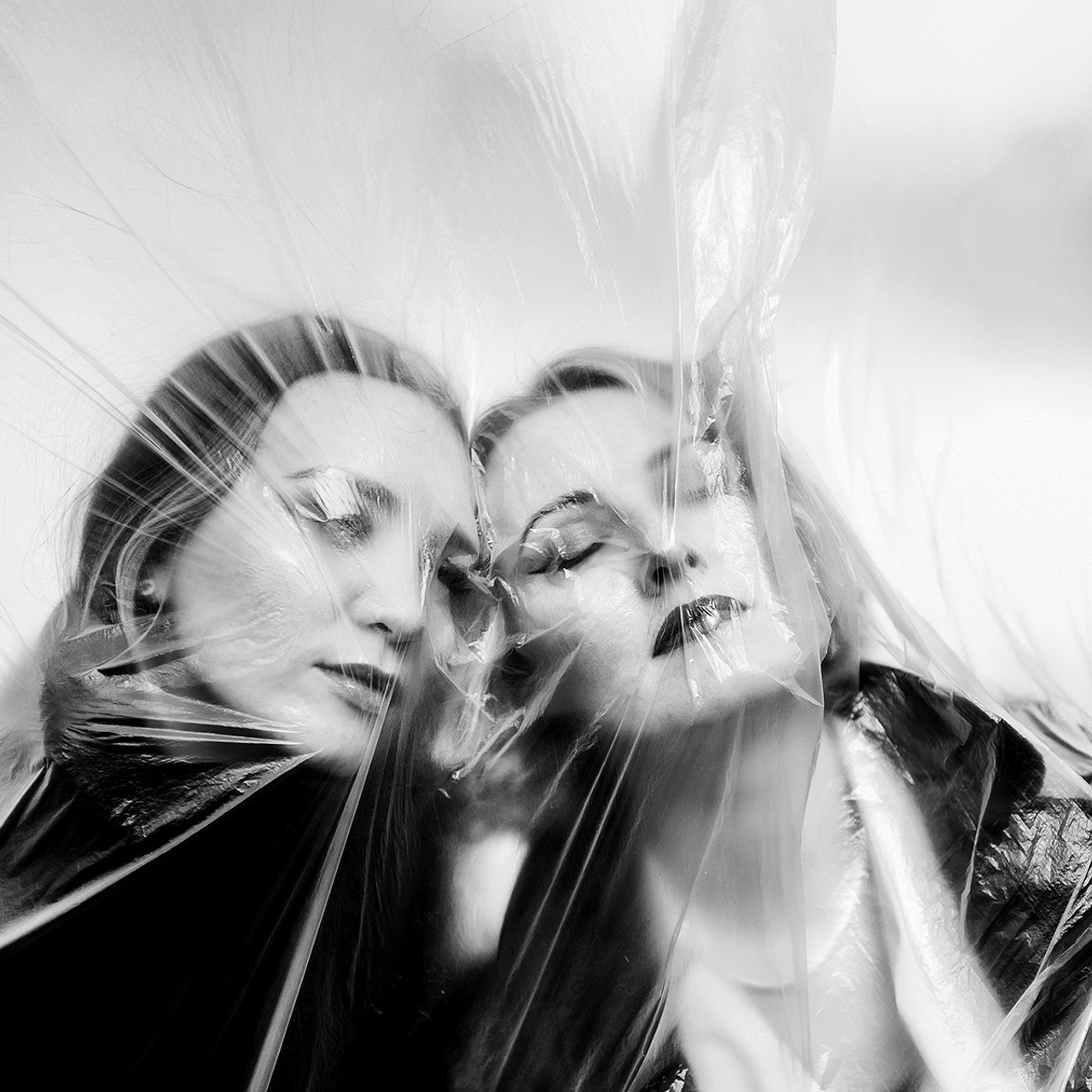 НАСТЯ & ЛИЗА