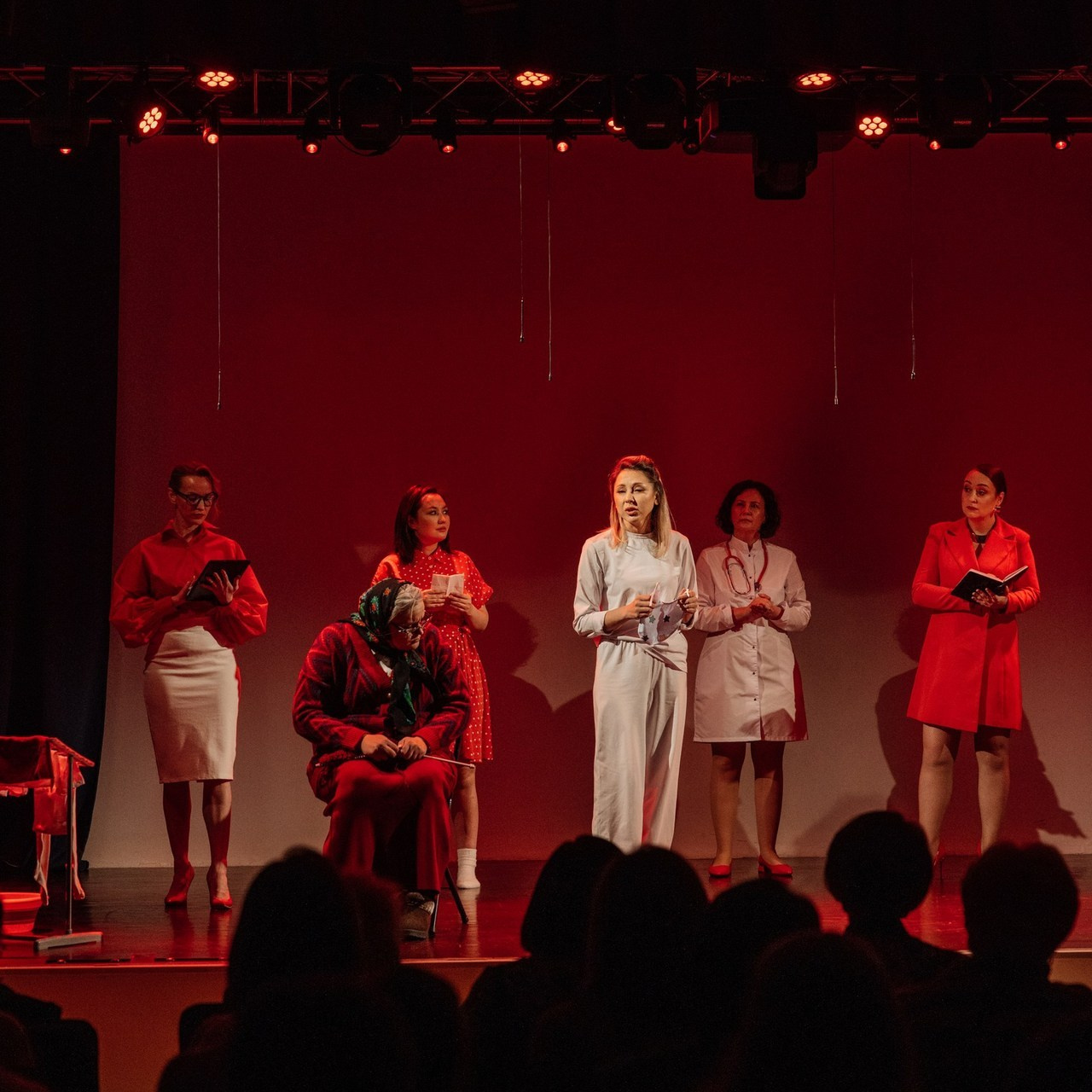 Фитбэки. Фотограф Маноли Мария