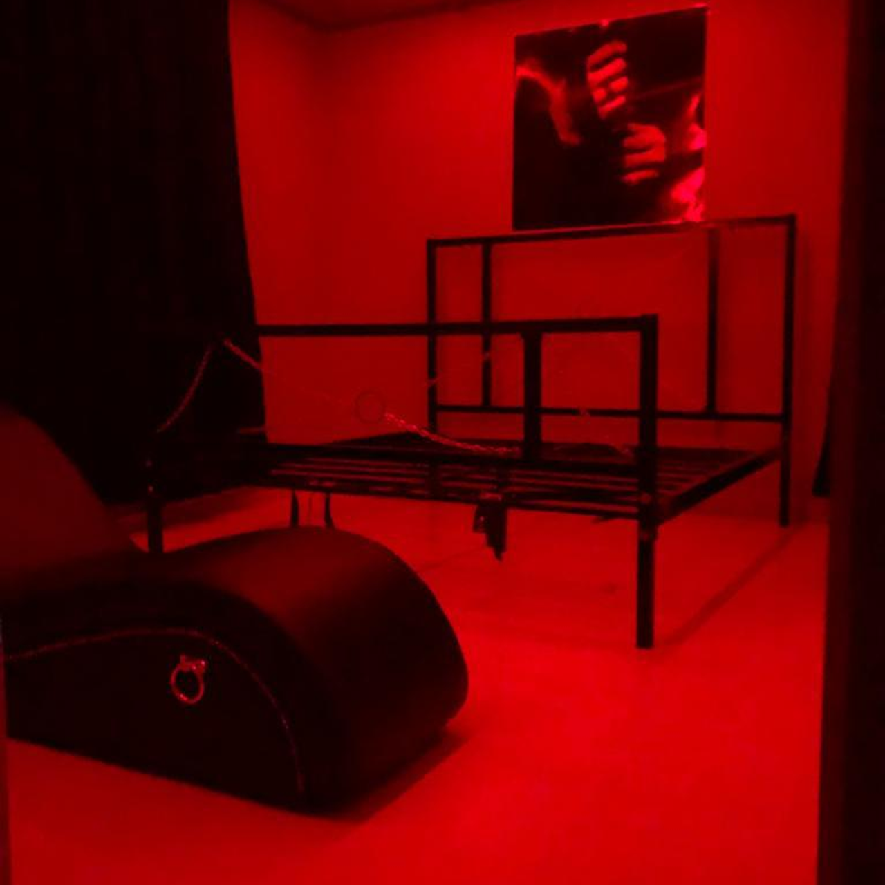 Аппартаменты в стиле БДСМ