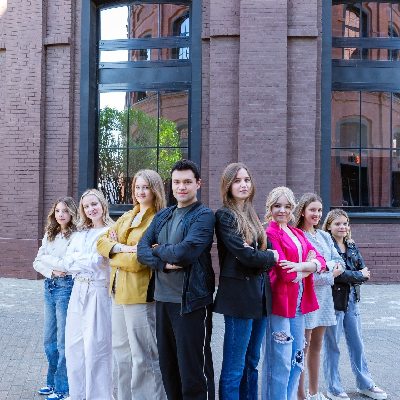 Отзывы о фотостудии Вышка. Выпускной альбом в Москве и Домодедово Вышка Школьный фотограф