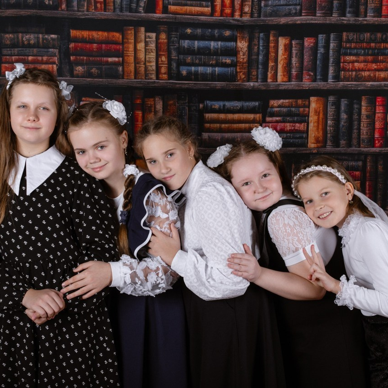 Отзывы о фотостудии Вышка. Выпускной альбом в Москве и Домодедово Вышка Школьный фотограф