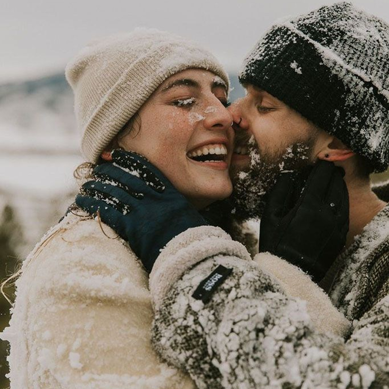 Улица. Зима. Парная фотосессия.