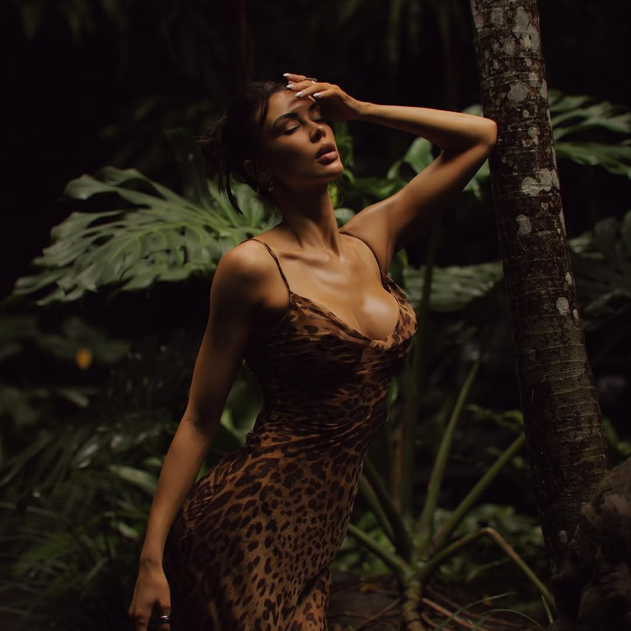 Перья / Оранжерея / Ангел