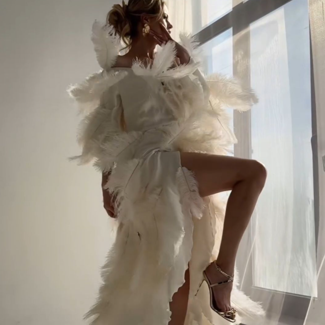 Перья / Оранжерея / Ангел