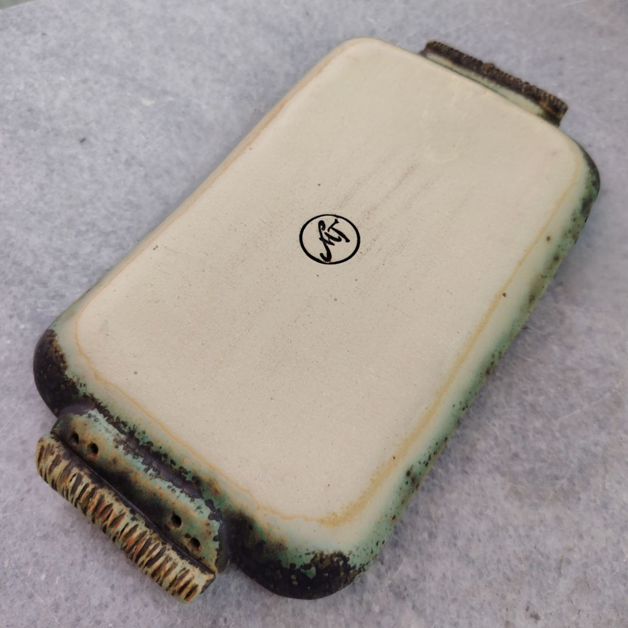 Тарелка прямоугольная восточный огурец с ручками. Мстинская Гончарня