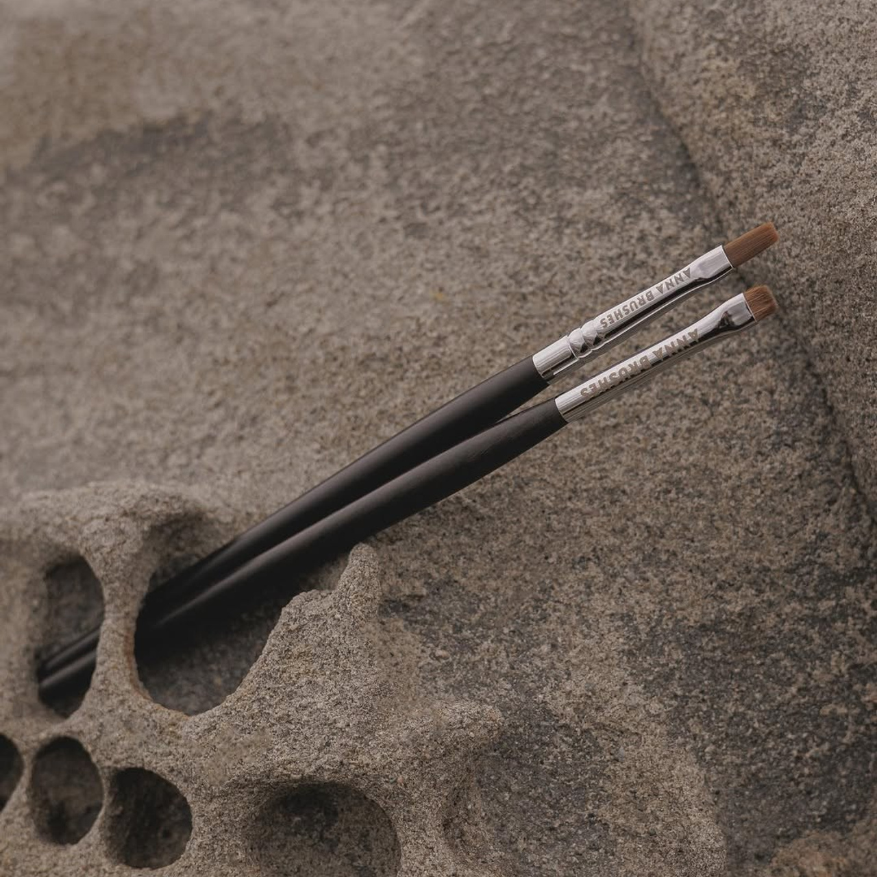 ANNA BRUSHES. Предметный фотограф во Владивостоке