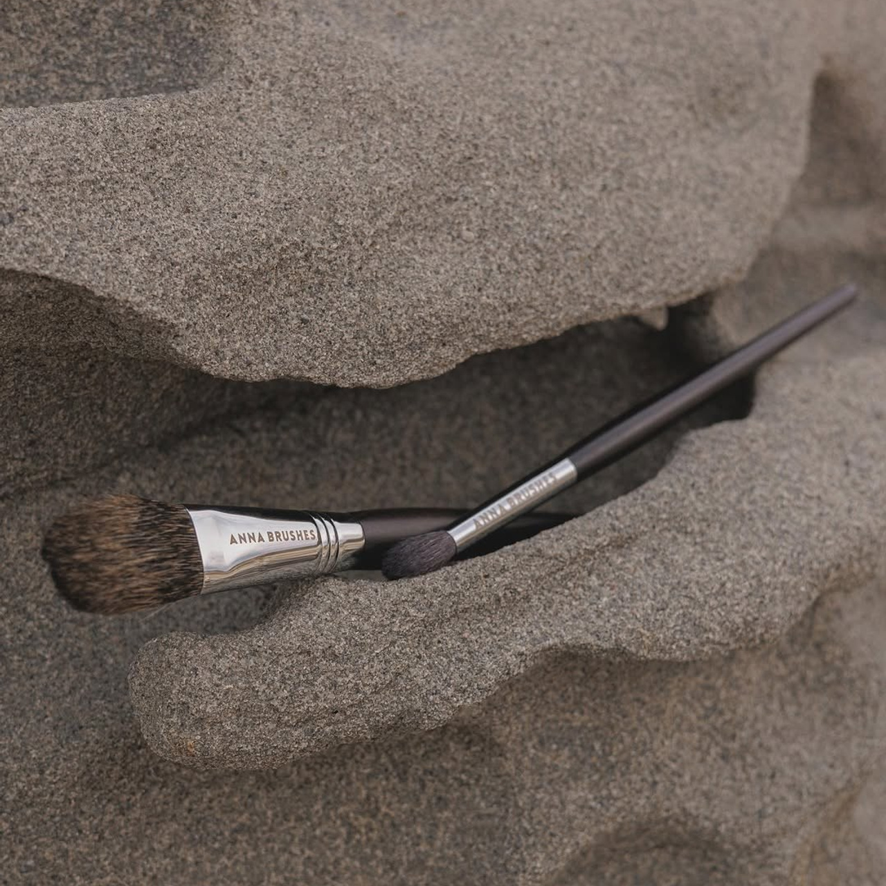 ANNA BRUSHES. Предметный фотограф во Владивостоке