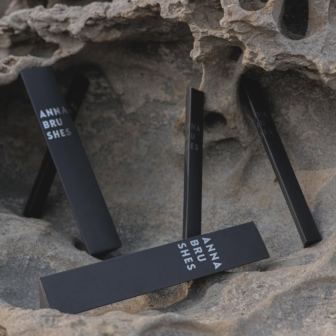 ANNA BRUSHES. Предметный фотограф во Владивостоке