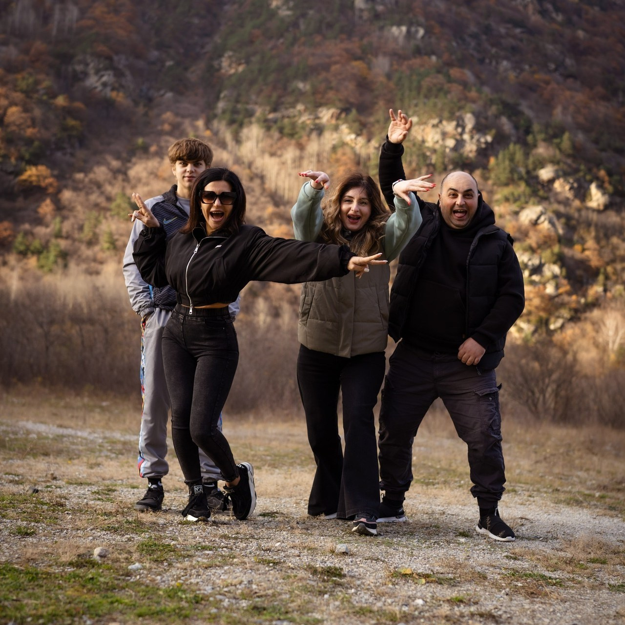 Главная. Фотограф Инна Абакарова|Выпускные альбомы и фотосессии в Нальчике