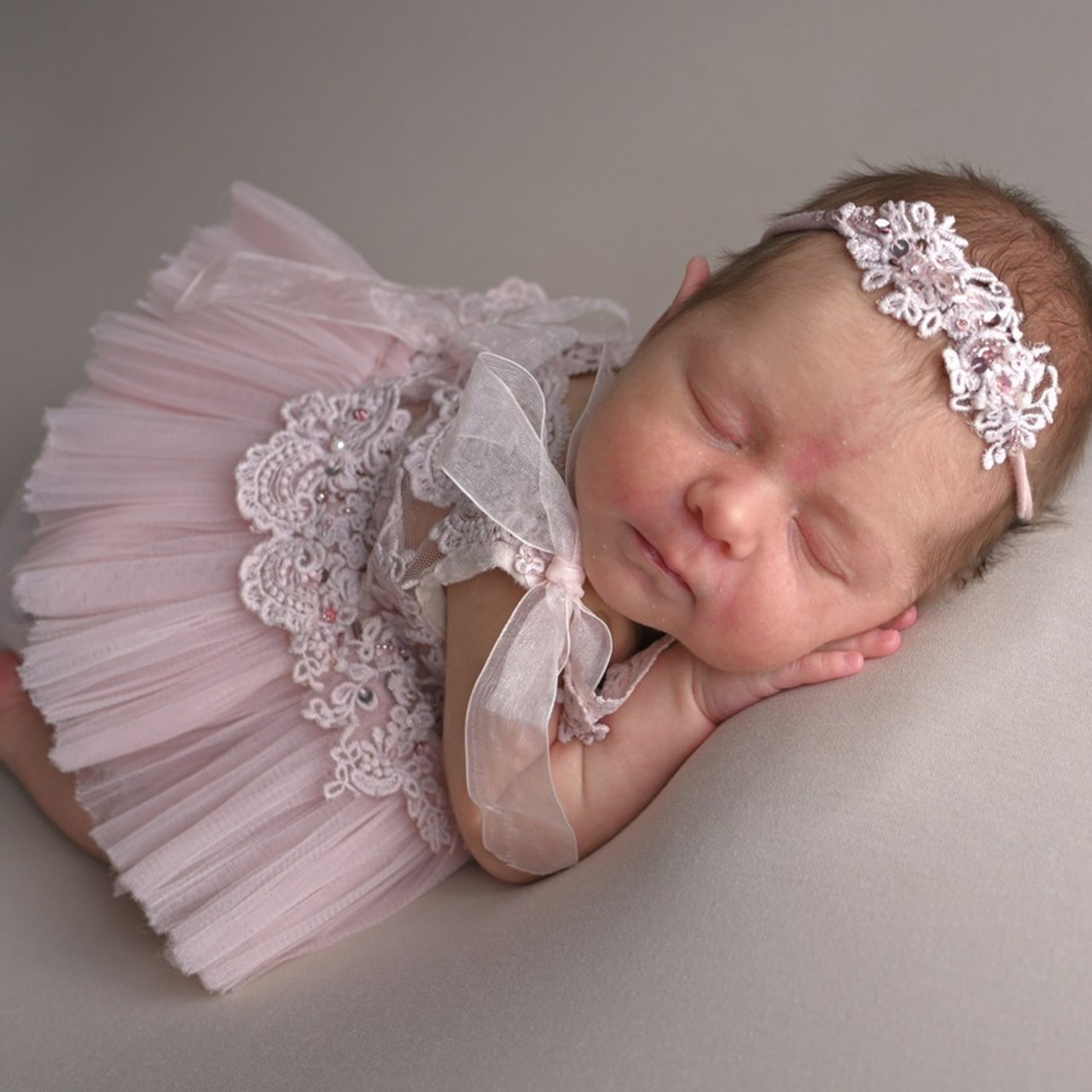 Отзывы. Фотограф новорожденных в Москве Воробьева Юлия