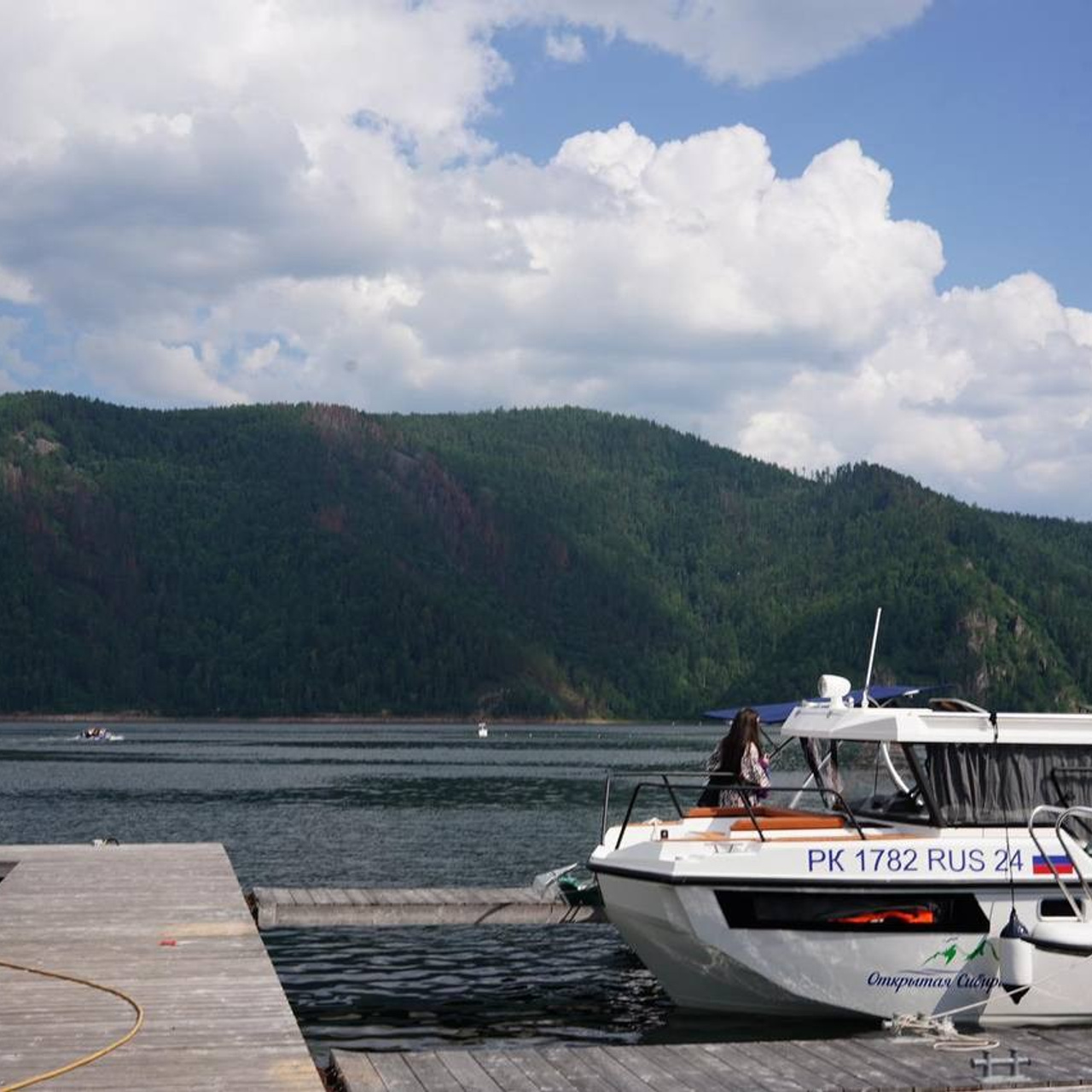 Алиса. RestPlace — парусные, премиум яхты, катера — аренда Красноярск