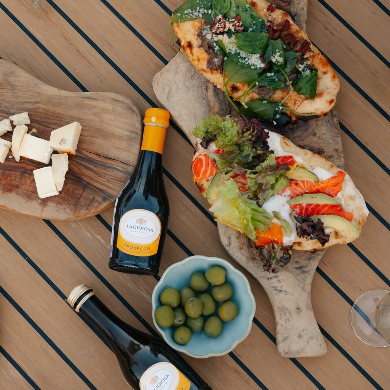 Сибирский исследователь. RestPlace — парусные, премиум яхты, катера — аренда Красноярск