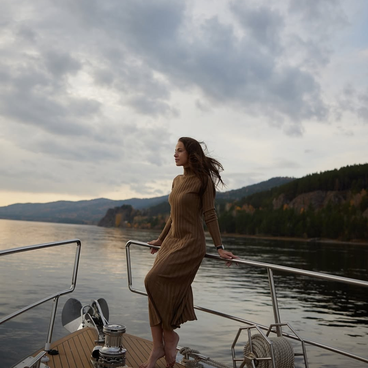 Сибирский исследователь. RestPlace — парусные, премиум яхты, катера — аренда Красноярск