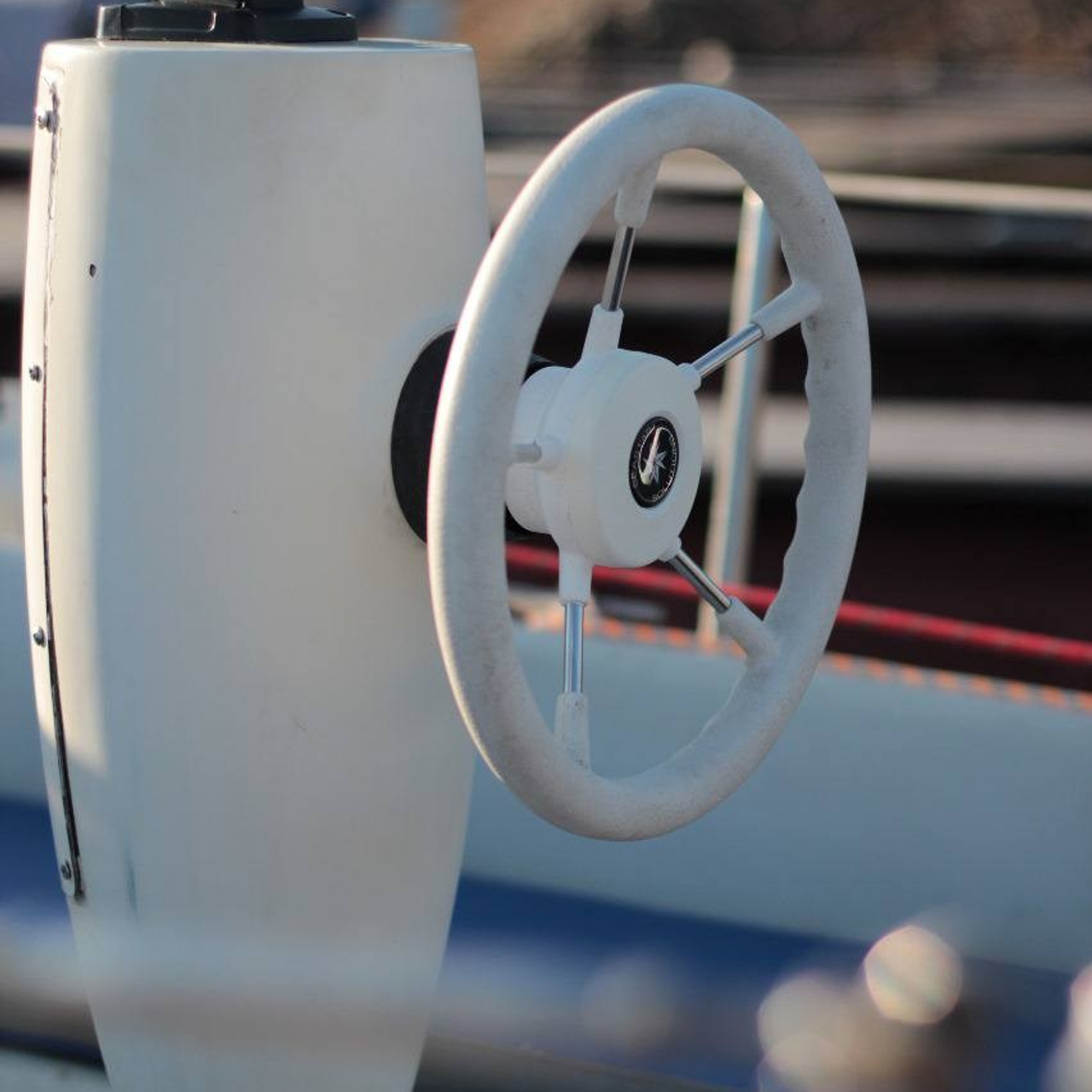 Чарли. RestPlace — парусные, премиум яхты, катера — аренда Красноярск